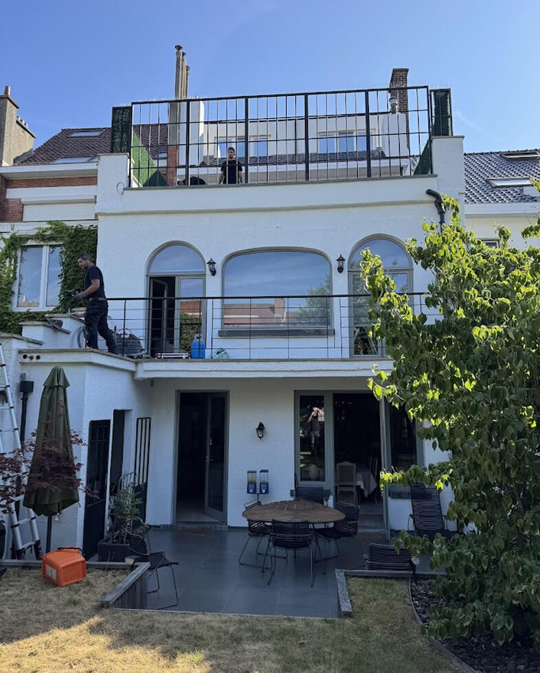 Finalisation des travaux lors d'une chantier effectué par Dav Toiture